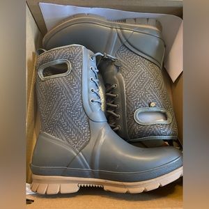 NIB Bogs | Dark Gray Abstract Cameron Lace Boot